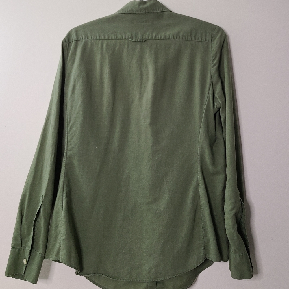 💥40% Off💥 Banana Republic army green button down long sleeve shirt - Picture 2 of 7